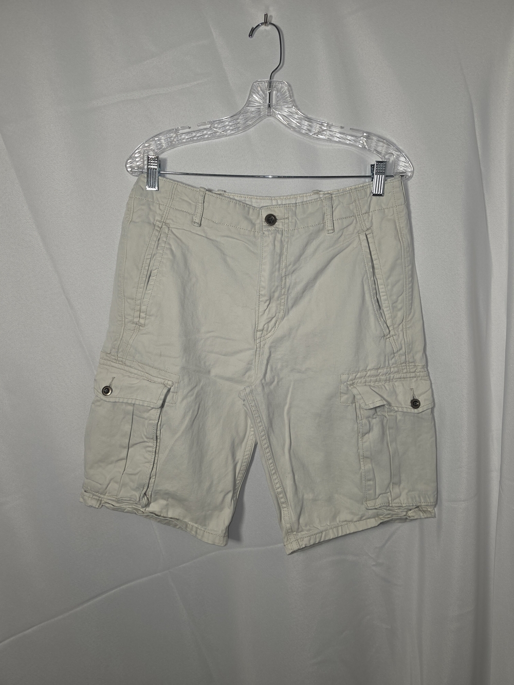 Levi's Men's Beige Cargo Shorts with Utility Pockets